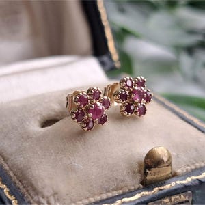 Pendientes vintage de oro de 9 quilates con rubíes, ¡singulares! Conjunto impresionante (Ref00u)