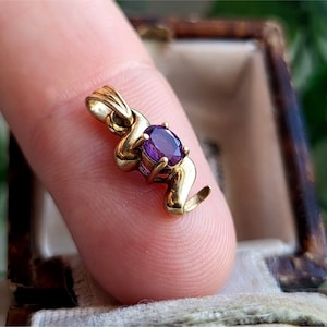 STUNNING Small Vintage 9ct Gold Amethyst Pendant. VERY PRETTY (ref00L)