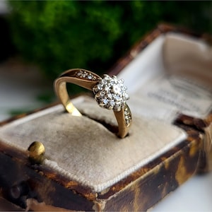 STUNNING 1994 Vintage 9ct Gold Diamond Cluster Ring. 25 DIAMONDS. Free RESIZING AVAiLALABLE (REf00x)