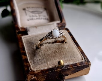 PRACHTIGE vintage 9 kt gouden opaal diamanten ring uit de jaren 80. 12 diamanten!! VERKLARINGSRING. 9kt gouden opaalring. 9kt gouden diamanten ring (Ref0L