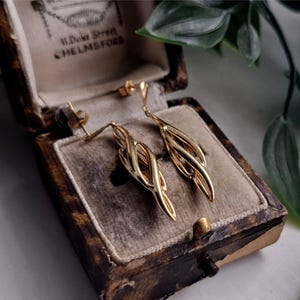STUNNING Vintage 9ct Gold Twist Earrings. EXCELLENT CONDITION. 9ct gold earrings. vintage gold earrings, vintage earrings (Ref00o)