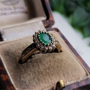 RARE Vintage 9ct Gold Emerald And White Topaz Ring. AMAZING RING. Gold emerald Rings. (Ref00C)