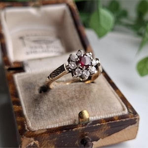 STUNNING Vintage 9ct Gold Ruby And White Topaz Cluster Ring. RESIZING AVAILABLE! Gold Ruby and White Topaz Ring 9ct Gold Ruby Ring (Ref00a)