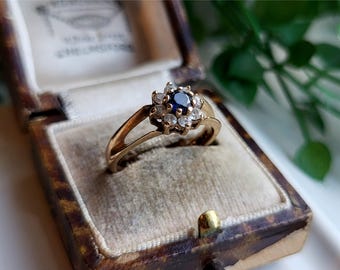 1960s Vintage 9ct Gold Blue And White Topaz Cluster Ring. STUNNING RING, Layaway Available (Ref00t)