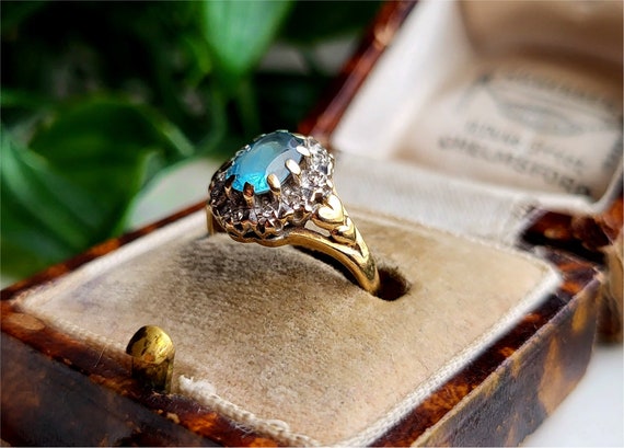 RARE Vintage 9ct Gold Aquamarine Diamond Ring. 18 DiAMONDS SECURE NOW With Deposit Ref00b
