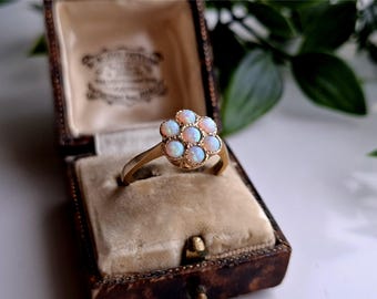 RARE Vintage 9ct Gold Opal Cluster Ring. 9ct Gold Opal Ring