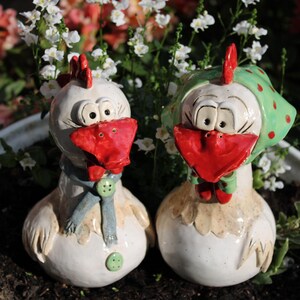 Lustige Keramikhühner, witzige Hühner für den Garten, Kantenhocker getöpfert