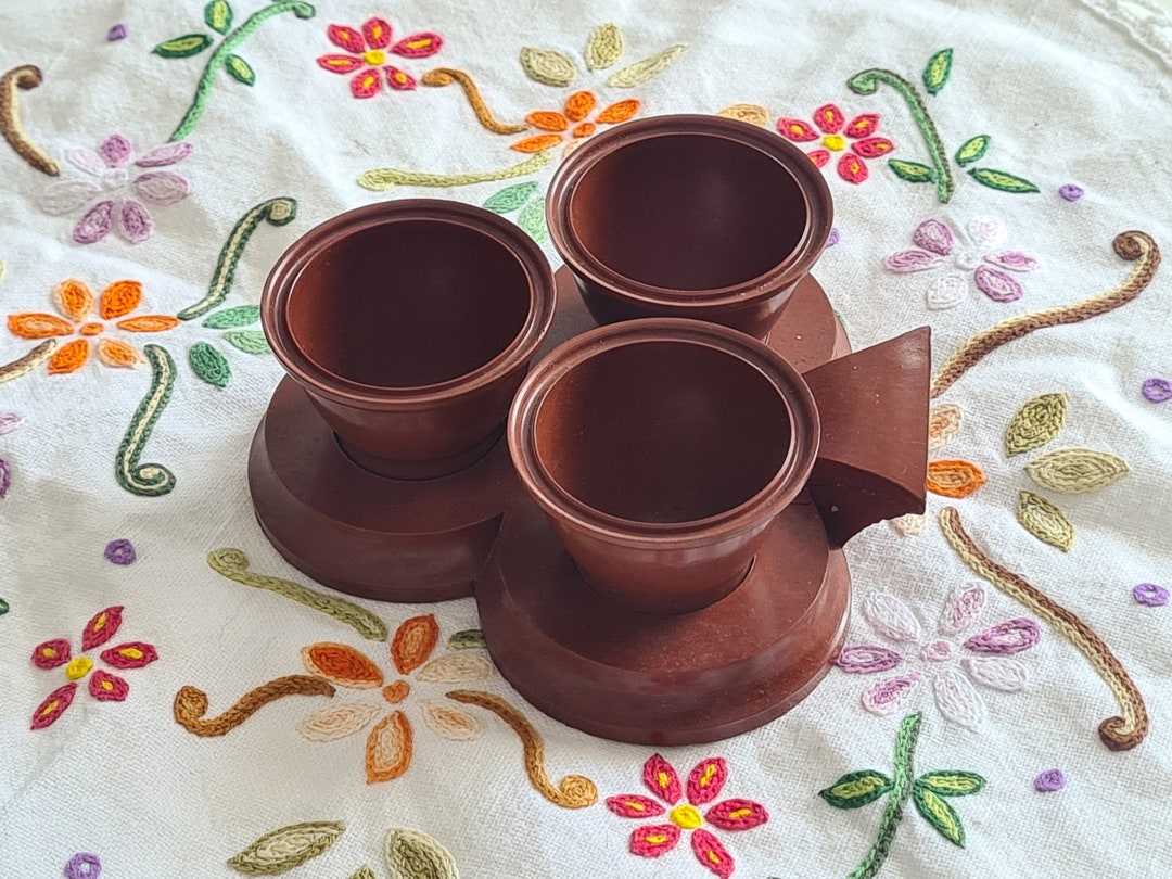 1930s Bakelite Egg Cups and Stand Vintage Clover Leaf Eggcup Etsy