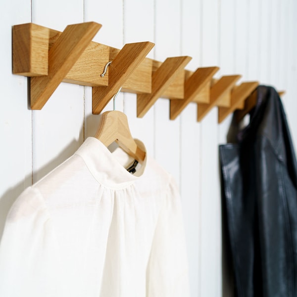 ANDA Garderobe, Wandgarderobe aus massiver Eiche mit 8 oder 5 Haken in 100 oder 60 cm Länge