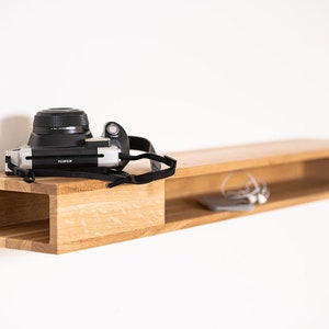 Shelf GA1 made of solid oak – storage shelf for entrance, hallway or office, 100 x 20 cm with storage compartment