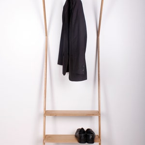 Leaning wall coat rack with shelves made of solid oak image 5