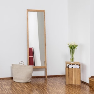 INKE standing mirror with crystal glass – solid oak frame, handcrafted in a German carpentry workshop