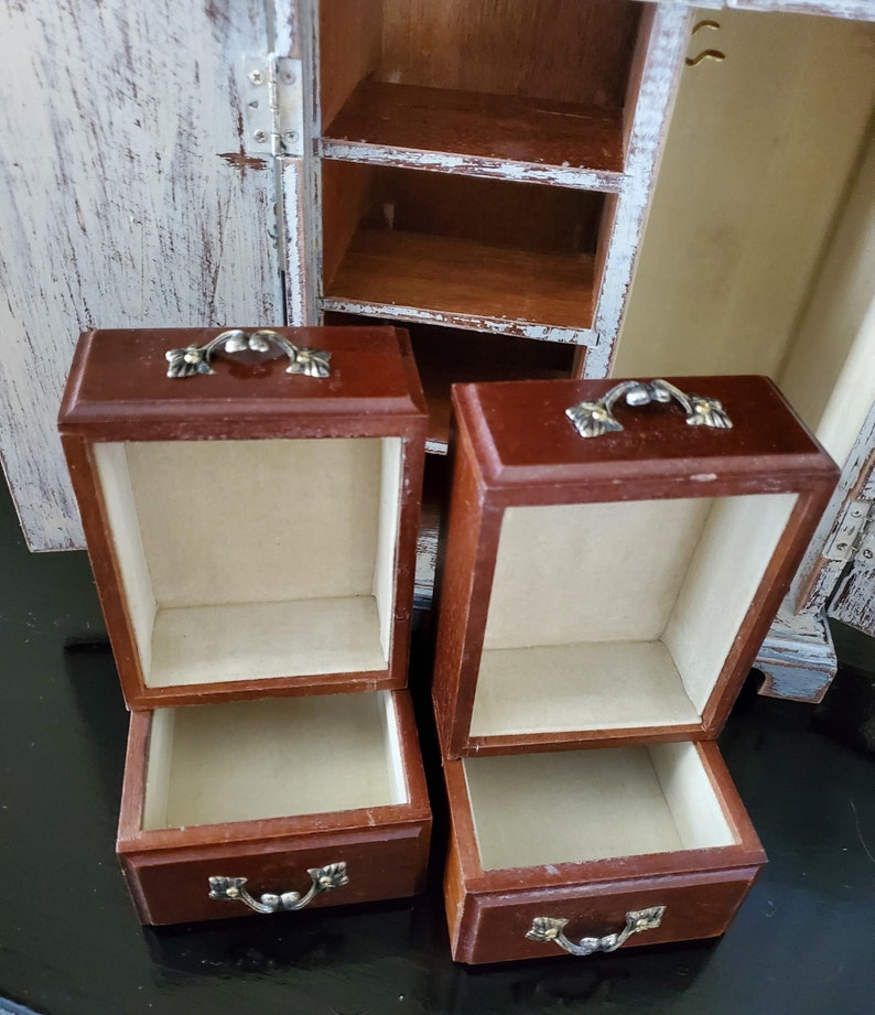 Farmhouse Jewelry Box,Jewelry Box,Farmhouse,Farmhouse Decor,Shabby Chic,Trinket Box,Jewelry Storage,Jewelry Organizer,Vintage Jewelry Box