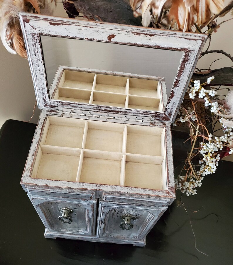 Farmhouse Jewelry Box,Jewelry Box,Farmhouse,Farmhouse Decor,Shabby Chic,Trinket Box,Jewelry Storage,Jewelry Organizer,Vintage Jewelry Box