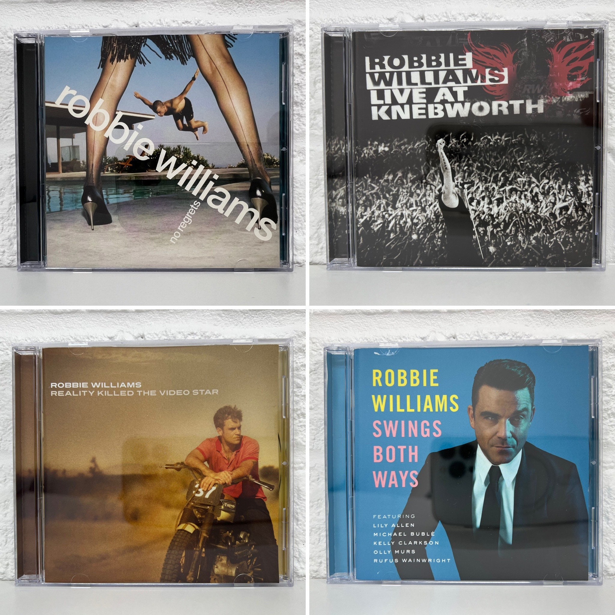 Robbie Williams Swings Both Ways