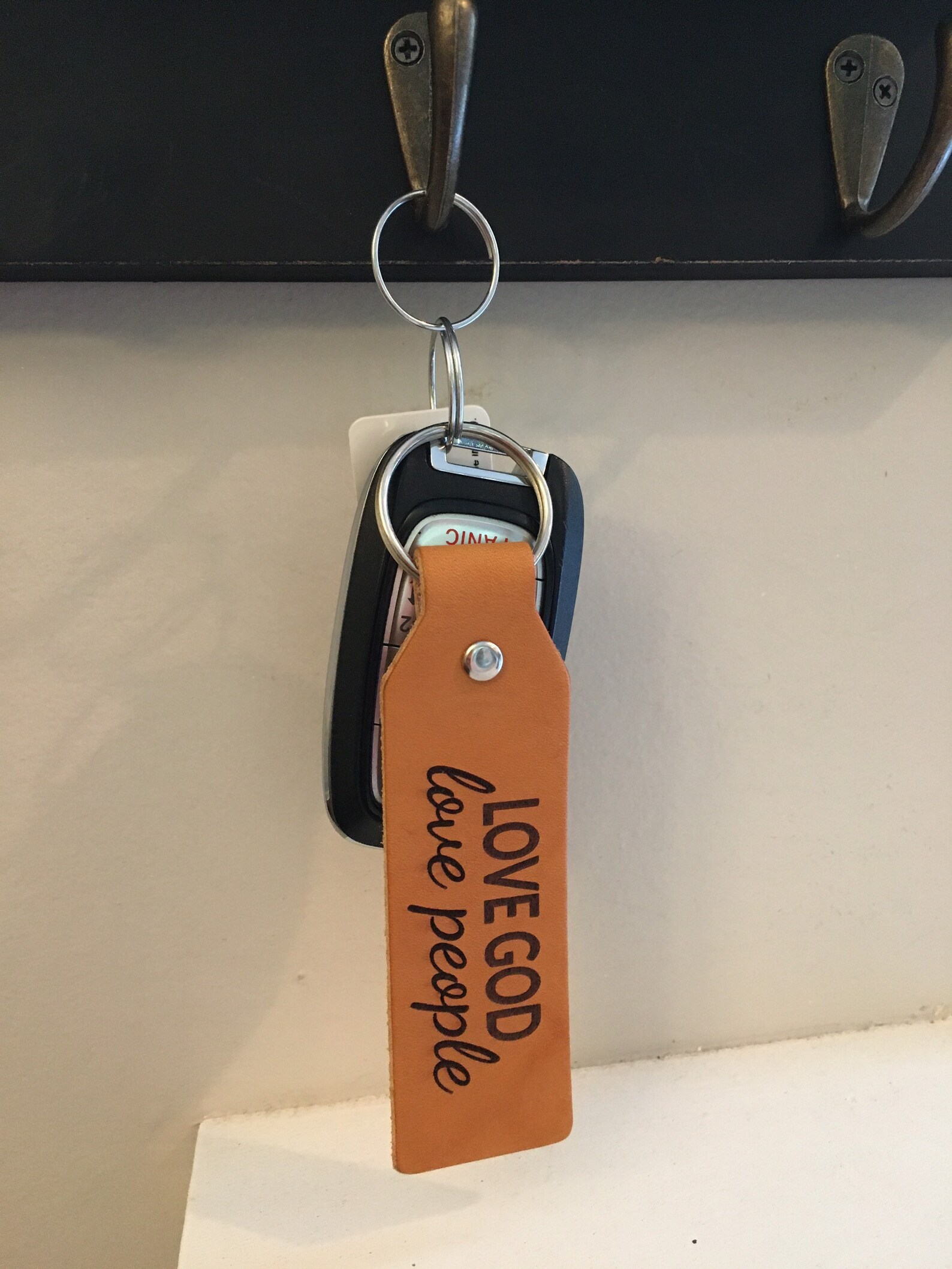 Custom Laser Engraved Leather Keychains Personalized Gifts Etsy Italia