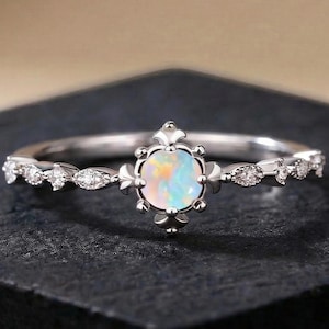 Vintage Fire Opal Engagement Ring - Unique Promise Ring - Minimalist Design | Statement