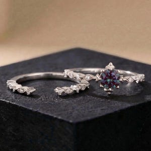 Bruidsring set, witgouden trouwring, kleur veranderende alexandriet verlovingsring