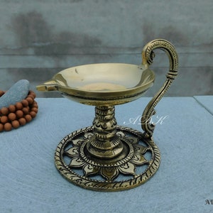 Brass Diya, Oil Wick Pooja Aarti Diya, Home Temple Diya, Oil Lamp, Oil Dia, Altar Temple Decor, Brass Deepak, Traditional Diya - 4&quot; Inch
