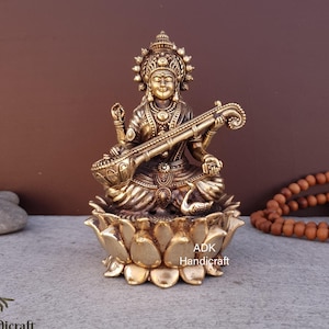 Statue Saraswati en laiton, grande idole Sarasvati de 5 po. en laiton, déesse mère hindoue Ma Saraswathi pour l&#39;art, la musique, la connaissance et la sagesse