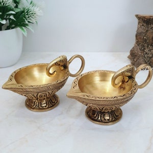 Brass Diya, Elephant Diya,Home Temple Diya, Handmade Oil Lamp, Oil Dia, Mandir Temple Decor, Indian Handcrafted Brass Deepak, Brass Diya Set