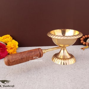 Brass Diya, 6.8&quot; Inch, Pooja Aarti Diya, Home Temple Diya, Oil Lamp, Oil Dia, Altar Temple Decor, Brass Deepak, Traditional Indian Diyas
