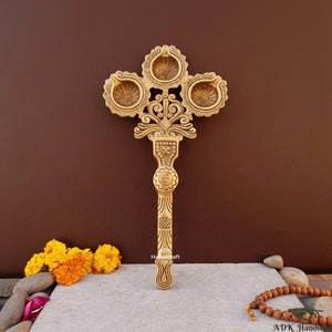 Messing diya-12,5 inch, olielont Pooja Aarti Diya met handvat, olielamp, oliedia, woondecoratie altaartempel, messing Deepak, traditionele diya