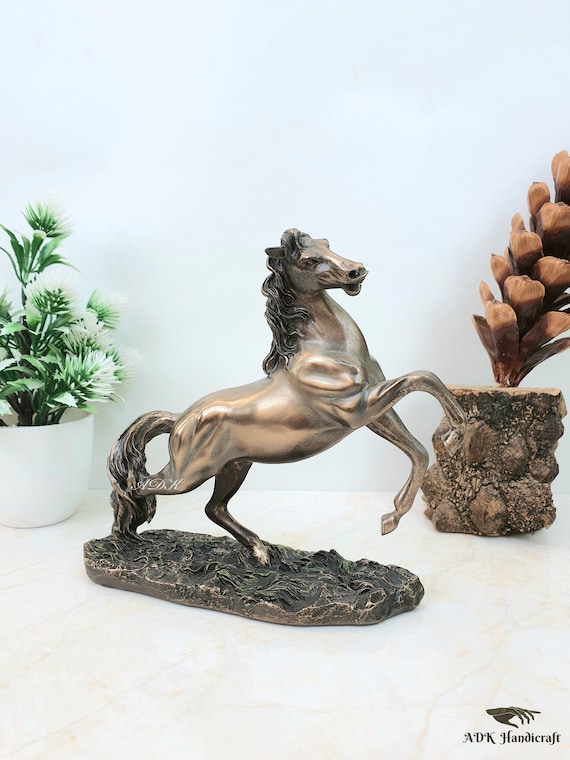馬の置き物　ブロンズ 接着ブロンズ馬彫刻、インド美術、幸運の置物（15 CM） - Etsy 日本