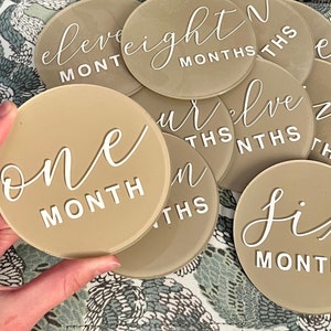 Acrylic Baby Milestone Round Discs | Baby Monthly Milestone Markers | Boho Baby | Personalized Color Paint and Vinyl | Baby Photo Prop