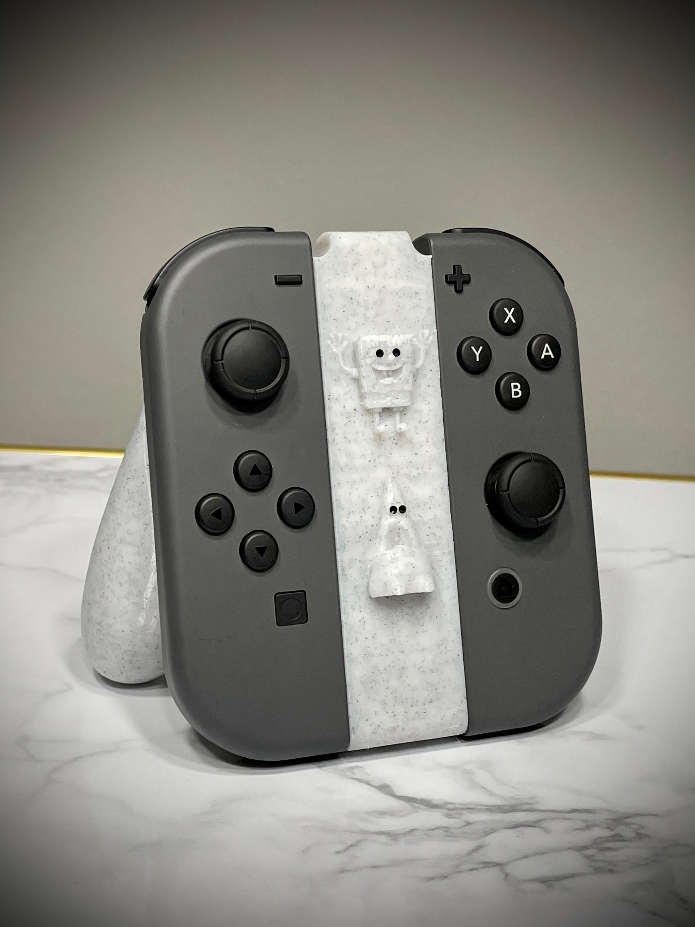 Joy-Con Grip - REFURBISHED