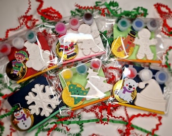 Paint your own Christmas Figure - Mini Crafts Set - Christmas Crafts- Paint your own - Kids Craft Kit - Stocking Fillers - Christmas Eve Kit