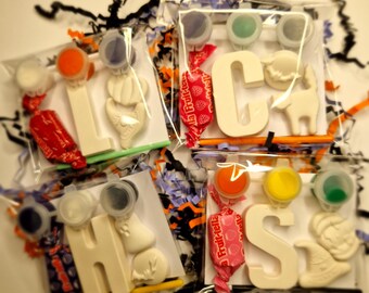 Paint your own Initial + Mini Halloween Figures - Mini Crafts Set - Halloween Crafts - Paint your own - Kids Craft Kit - Half Term Crafts