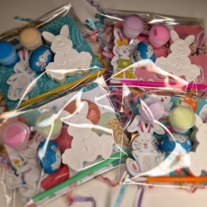 Paint your own Mini Easter Bunny - Party Bags - Craft Kit - Children's Craft Kit - Half Term Activities - Craft Box - Easter Activities