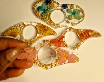 Resin Floral Page Holder: Pressed Flower Book Lover Gift