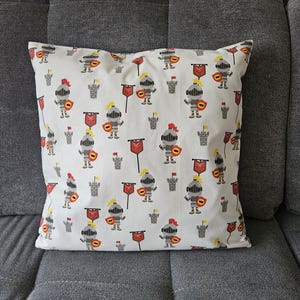 Kissenbezug 40x40cm Kissenhülle Bezug Kuschelkissen Deko Kissen Ritter Motiv Kinder Handgefertigt Neu