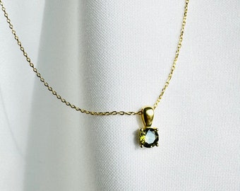 Zierliche Halskette - 18k Vergoldet 925 Sterling Silber - minimalistische Halskette - Grün CZ Anhänger - Layering Halskette - Gold Kette