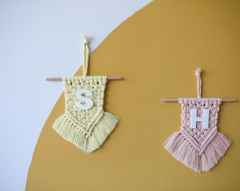 Idea regalo per bambini / Regalo baby shower / Ciao il mio nome è / Macrame personalizzato Appeso a parete / Decorazione murale in stile Boho / Oggetto di scena fotografico neonato / Nome