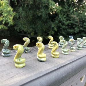 Tiny 1.2&quot;h Carved Serpentine Snake Statue Carving Sculpture Totem animal Magic Transformation healing stone