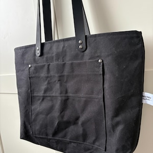 Grand fourre-tout en toile cirée de tous les jours, grand sac fourre-tout pour femme, sac en toile cirée noire, sac de voyage en toile, sac à bandoulière, sac avec poches intérieures