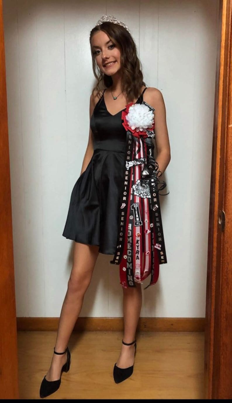 Homecoming Mum image 1