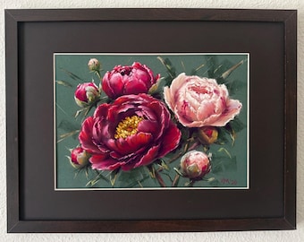Disegno di peonie a pastello morbido (senza cornice), decorazione floreale da parete su carta verde, opera d'arte botanica moderna, natura morta originale realizzata a mano