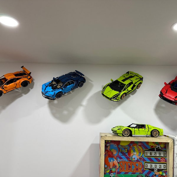 Angled wall mount for LEGO® Technic™ 1:8 Supercars