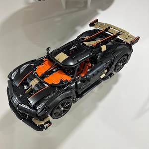 Wall mount for Koenigsegg Sadair's Spear Megacar (42232) LEGO® Technic™ 1:8 Supercar