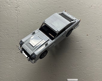 Soporte de pared en ángulo para coches LEGO® ICON™ Aston Martin DB5 (10262)