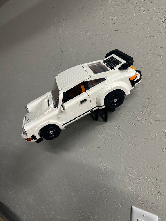 Finished the Porsche 911 (10295 - Modified). : r/lego