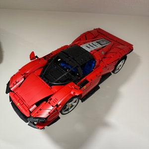 Angled wall mount for LEGO® Technic™ 1:8 Supercars image 7