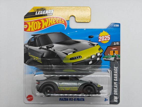 Hot Wheels MAZDA MX-5 MIATA HYW18 Treasure Hunt 2025 Collectible