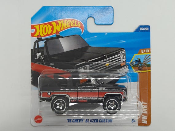 Hot Wheels '75 CHEVY BLAZER CUSTOM JBB19 Treasure Hunt 2025