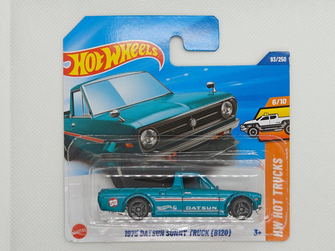 Hot Wheels 1975 Datsun Sunny Truck (B120) HYX36 Treasure