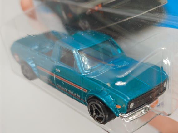 Hot Wheels 1975 Datsun Sunny Truck (B120) HYX36 Treasure Hunt 2025